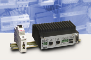 Małogabarytowy komputer na szynę DIN z pamięcią Flash o pojemności do 3,6 GB