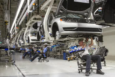 Volkswagen zwolni 30 tysięcy pracowników 