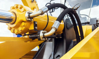 W 2030 rynek płynów hydraulicznych osiągnie 10 mld dolarów