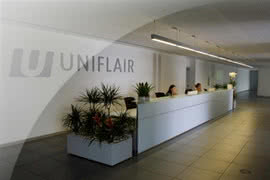 Schneider Electric przejmuje Uniflair 