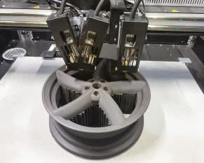 Przemysłowe drukarki Saturn z systemem TwinCAT 3: zapowiedź nowej ery druku 3D 