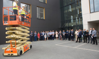 Firma INSTOM przeniosła się do nowo wybudowanego biurowca klasy A