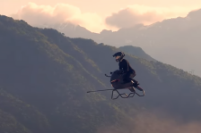 Volonaut Airbike – polski latający motocykl przyszłości rodem z „Gwiezdnych Wojen”