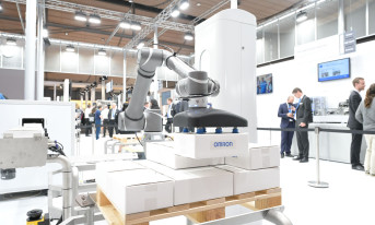 Zintegrowane, inteligentne i interaktywne rozwiązania od OMRON na automatica 2022