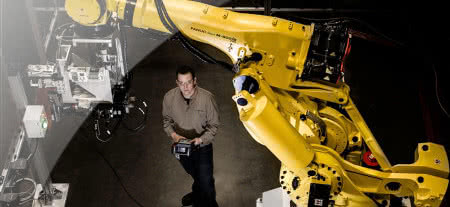 Rosnąca sprzedaż robotów przeobrazi produkcję 