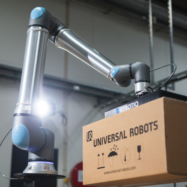 Universal Robots