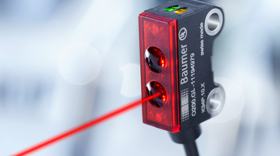 Precyzyjne czujniki laserowe do wykrywania obiektów o średnicy od 0,05 mm