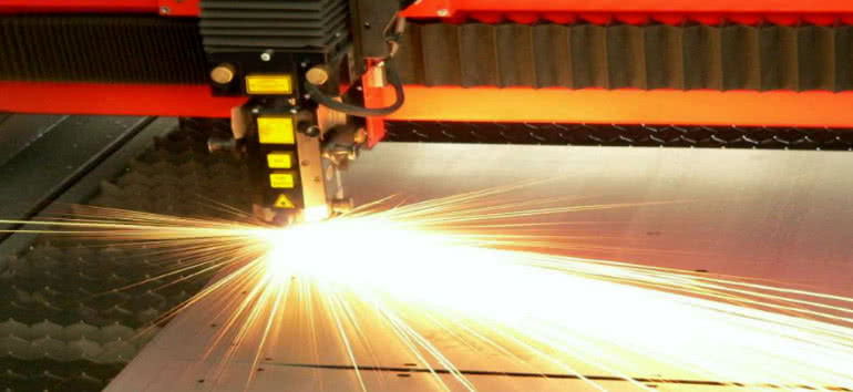 Spore wzrosty na rynku laserowych maszyn tnących 