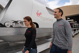 Virgin Hyperloop - Sara Luchian i Josh Giegel - pierwsi pasażerowie 