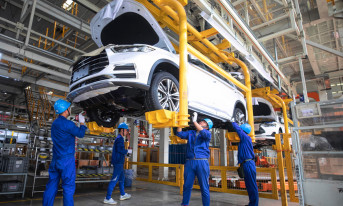 BYD rezygnuje z produkcji pojazdów z silnikami spalinowymi