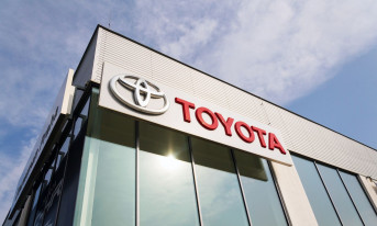 Toyota przedłuża zawieszenie produkcji