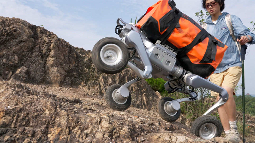 Unitree As2-W: hybrydowy robot kroczący z napędem kołowym