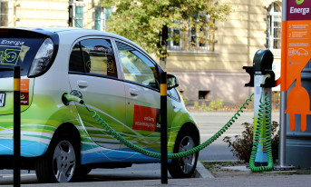 Trójmiasto ma kolejny punkt ładowania elektrycznych samochodów