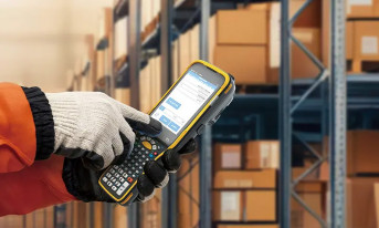 Przemysłowy komputer mobilny RK96