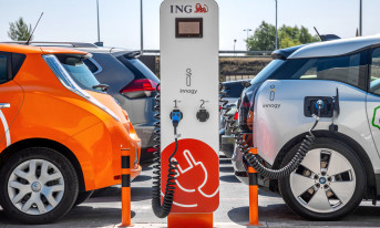 ING Bank Śląski oraz innogy rozwiną warszawską sieć ładowania pojazdów elektrycznych