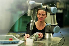 Universal Robots wprowadza lekkiego robota współpracującego z człowiekiem 