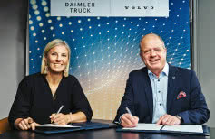 Karin Rådström - CEO Daimler Truck i Martin Lundstedt - CEO Volvo Group 