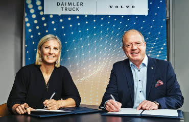 Karin Rådström - CEO Daimler Truck i Martin Lundstedt - CEO Volvo Group 