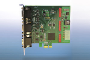 Karta interfejsowa PCIe do synchronicznej współpracy z 4 czujnikami optycznymi