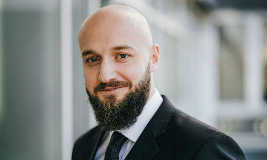 O Przemyśle 4.0 z polskiej perspektywy, wdrożeniach w rodzimych firmach oraz o cyfrowym zaawansowaniu lokalnych przedsiębiorstw mówi Łukasz Otta, Business Development Manager w firmie Siemens