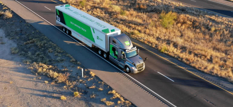 Amerykańska poczta rozpoczęła testy dostaw z pomocą autonomicznych ciężarówek 
