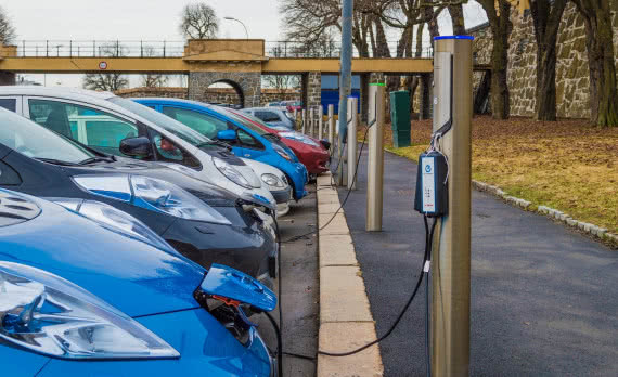W styczniu samochody elektryczne zdobyły 44% udziału w rynku norweskim 