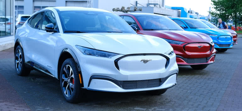 Ford modyfikuje plany dotyczące pojazdów elektrycznych 