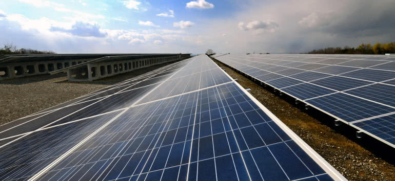 Chiny chcą do 2030 roku wytwarzać 1200 GWp energii z fotowoltaiki i wiatru 